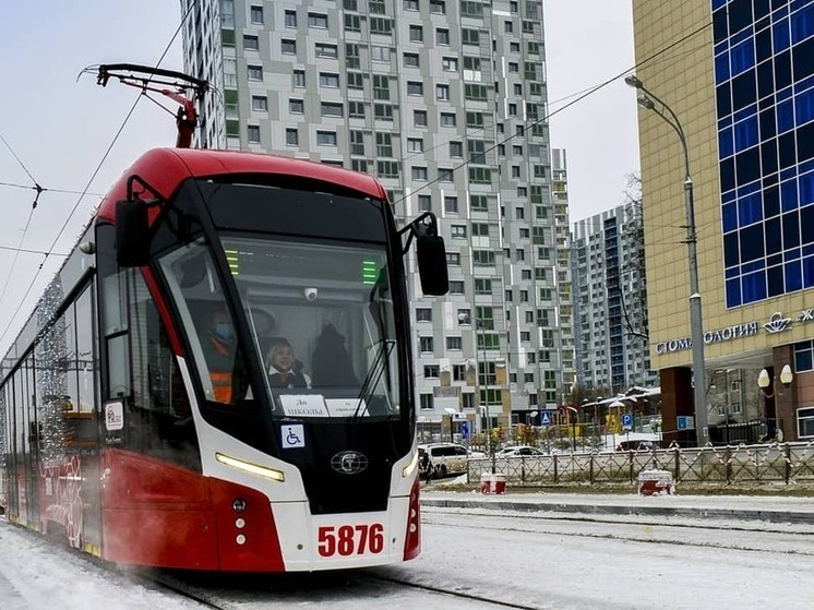 В Перми минута простоя трамвая обходится виновнику в среднем в 2,2 тысячи рублей