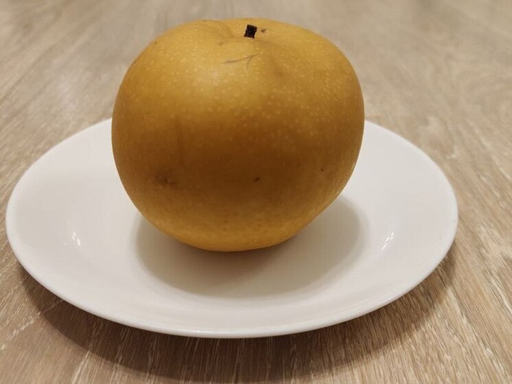 В холодное время года организм сталкивается с тройной нагрузкой: нехватка солнца, постоянный холод и атака вирусов. Современные исследования показывают, что лучшие помощники в этот период — привычные фрукты и ягоды. Кандидат педагогических наук, доцент, нутрициолог кафедры физической культуры ГУУ Ирина Меркулова назвала их в беседе с «МК в Ленобласти».