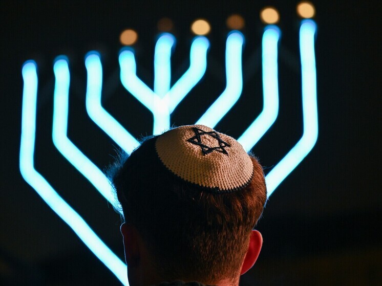 Ханука – это иудейский праздник, посвящённый чуду, произошедшему во II веке до н.э.