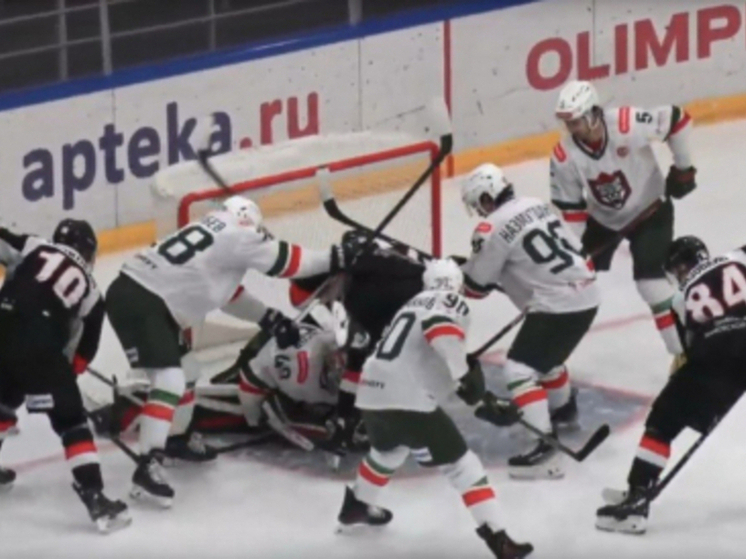Разочарование на домашнем льду: ХК «Тамбов» завершил серию поражением от «Барса»