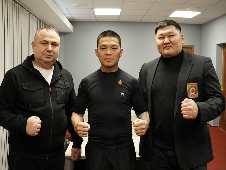 Калмыцкий боксер Чингиз Натыров вступает в Евразийскую федерацию профессионального бокса