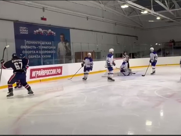 «Ленинградец» победил в последнем домашнем матче года