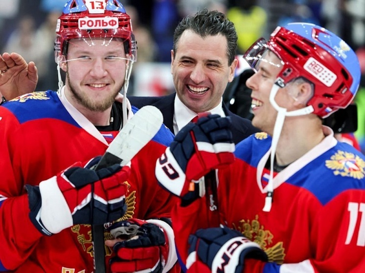 14 декабря 2025 года сборная «Россия 25» со счётом 9:0 победила Казахстан в финале Кубка Первого канала, прошедшего впервые в Новосибирске, и завоевала трофей в третий раз подряд. Накануне россияне обыграли Беларусь — 3:1. Главный тренер Роман Ротенберг назвал нынешний состав одним из сильнейших за три года, высоко оценил поддержку болельщиков и подчеркнул важность проведения турнира в регионах.