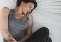 В интервью немецкому изданию Süddeutsche Zeitung (интервью перевели ИноСМИ) гастроэнтеролог Мириам Штенгель подробно рассказала о синдроме раздраженного кишечника (СРК) — заболевании, которым страдает каждый шестой-седьмой человек на планете. 