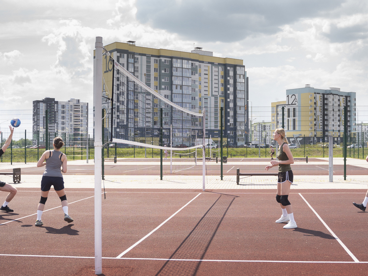 В Балашихе открыли универсальную спортивную площадку