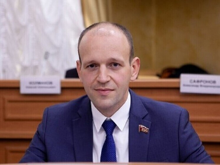 Наш разговор с Виталием Матвийчуком, депутатом думы Иркутска восьмого созыва по округу № 2 (часть территории микрорайона Ново-Ленино), начался с самых острых вопросов, которые, по его словам, нужно было решать еще вчера