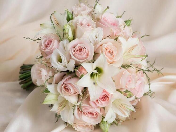 Опубликован график работы ЗАГСов в Курской области на новогодние праздники