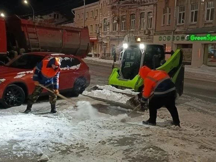 Мэр Исаев: работы по ликвидации стихии в Саратове ведутся круглосуточно