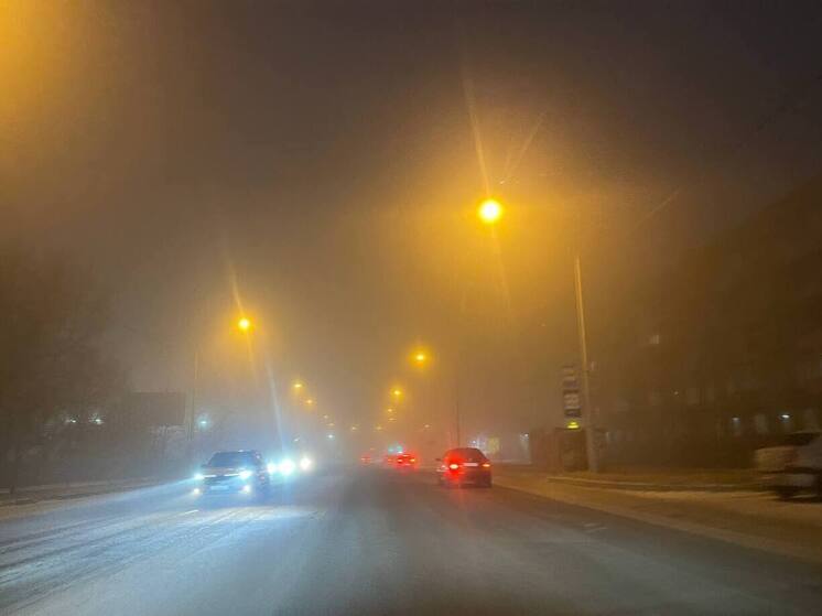 Жителей Хакасии предупредили об опасных тумане и гололеде на дорогах