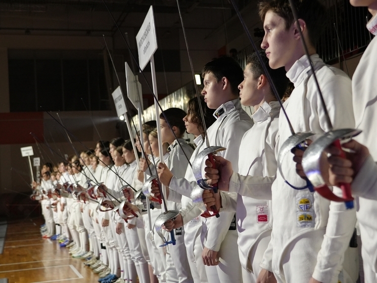 20-й юбилейный турнир по сабле в Новосибирске впервые организовали отец и дочь Поздняковы