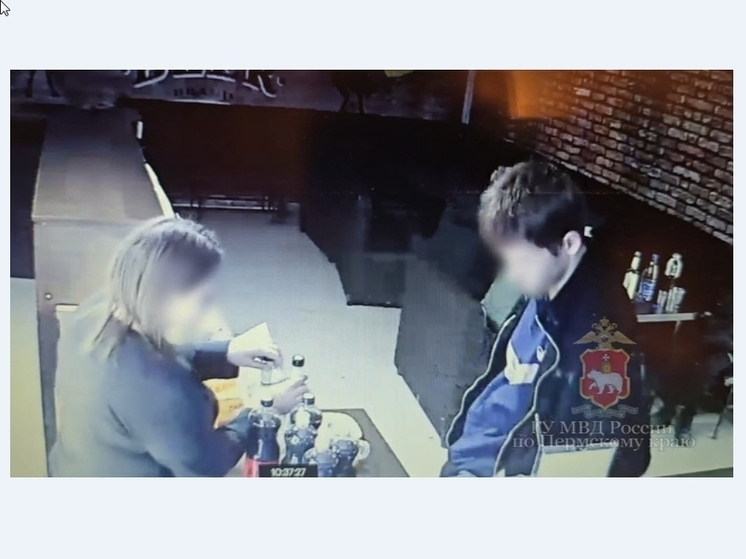 Житель Чернушки будет отвечать за то, что расплачивался в увеселительном заведении чужой картой