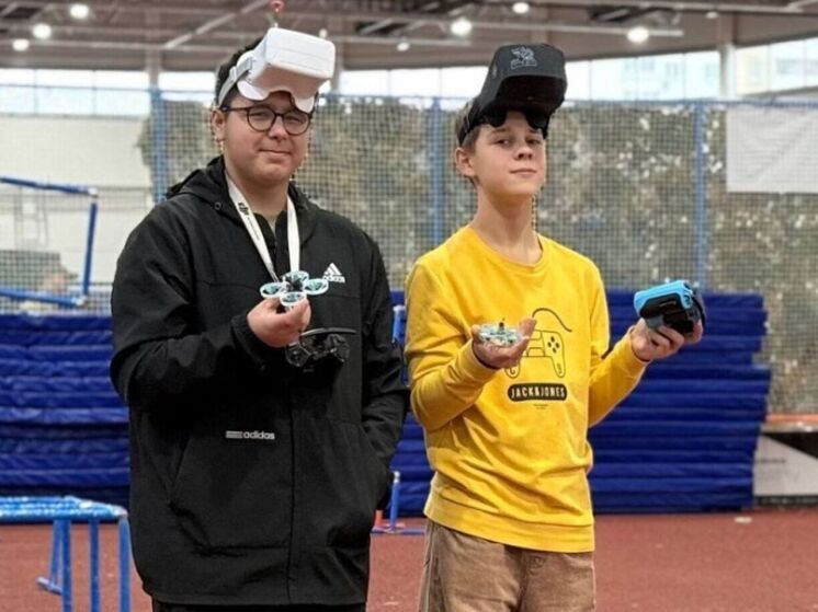 Юные костромичи стали призерами турнира по управлению дронами