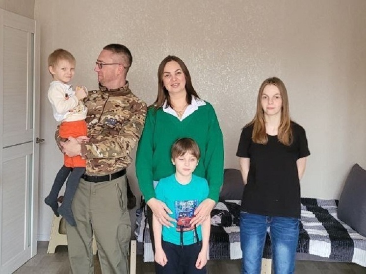 «Отцы России» помогли семье погорельцев из ЛНР