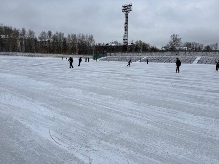 В Уфе открылся каток площадью 17 тысяч «квадратов»