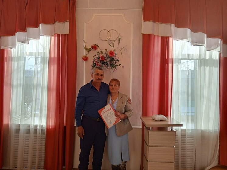 Отметившие рубиновую свадьбу забайкальцы начали общение письмами