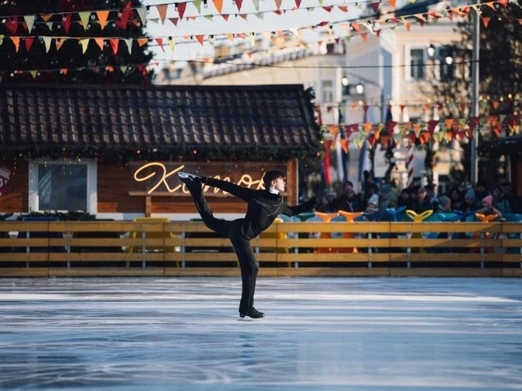 В Смоленске открылся каток