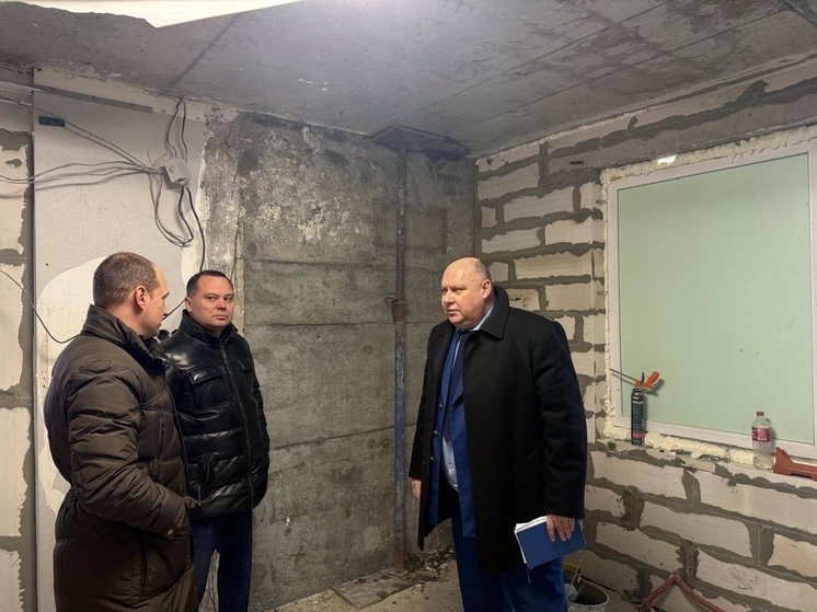 В Батайске остекление фасада на Западном шоссе завершится до конца февраля