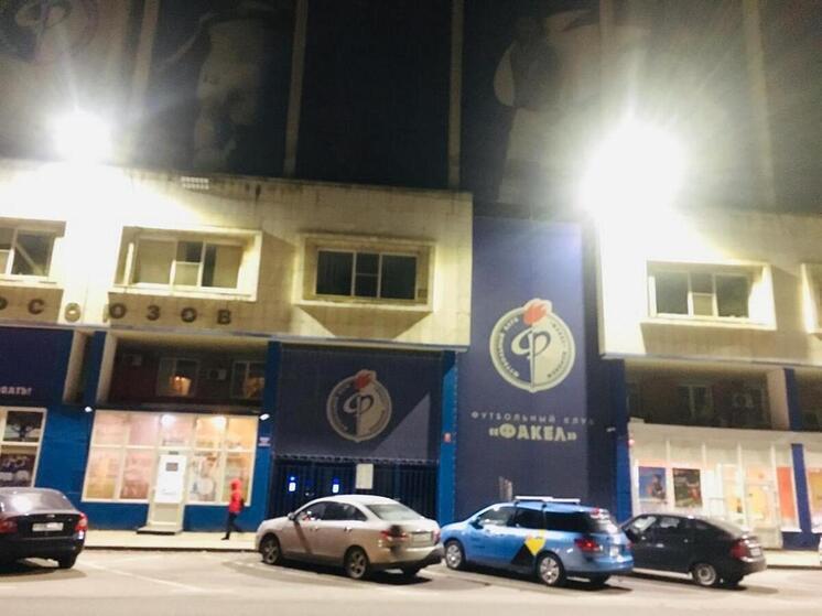 Воронежские власти пояснили, какие отходы вывозят в Шилово с разрушаемого стадиона