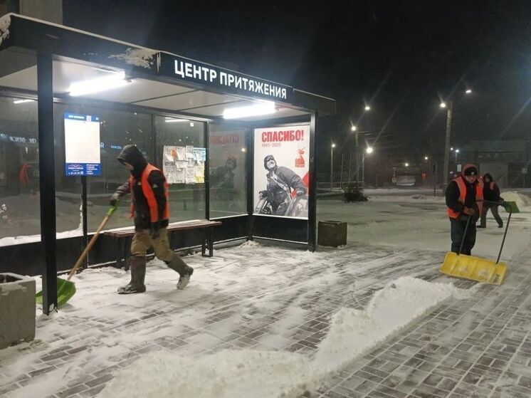 Снегопады в Кирове: круглосуточная борьба дорожников со стихией