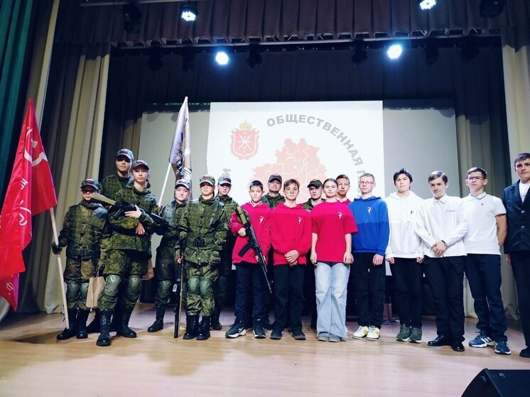 Патриотический десант Общественной палаты Тульской области высадился в Дедилово