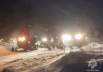В Пермском крае на горе Ослянка вторые сутки продолжаются поиски 13 туристов, которые передвигались на снегоходах и не вышли в назначенное время к месту сбора в поселке Средняя Усьва