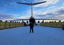 Российский экипаж самолета Ил-76ТД-90ВД, который носит имя исследователя Арктики и Антарктики, Героя Советского Союза и Героя РФ Артура Чилингарова, совершил три успешных полета по доставке грузов на полярные станции Антарктиды