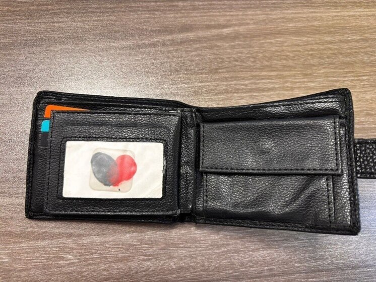 В Симферопольском районе коллега по работе украл у 19-летнего юноши кошелёк