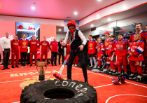 Сверхубедительной и яркой победой российской ледовой дружины над командой Казахстана (9:0) завершился международный турнир среди трех сборных в Новосибирске