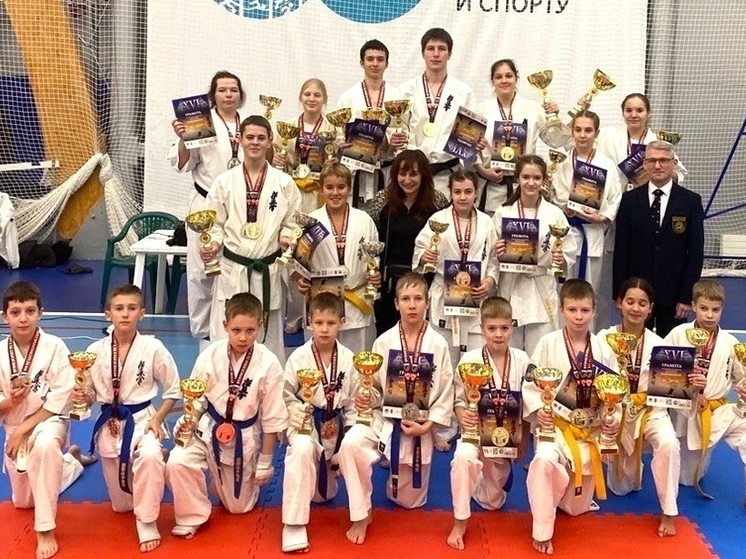 Каратисты Петрозаводска привезли медали с открытого Первенства Санкт-Петербурга