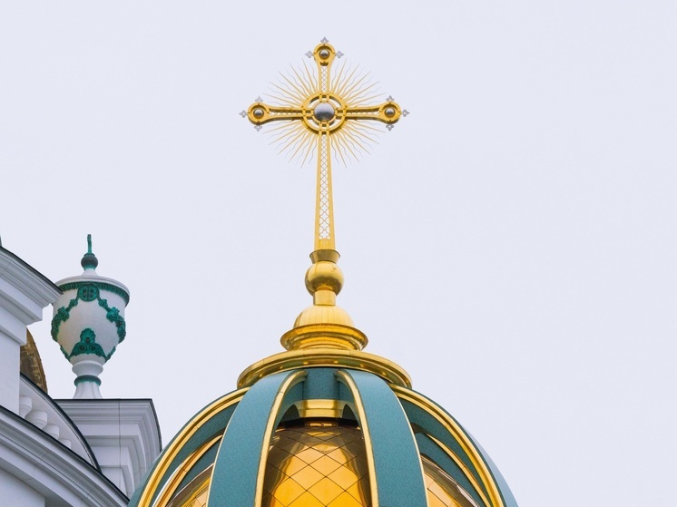 В южноуральском селе обновили поклонный крест