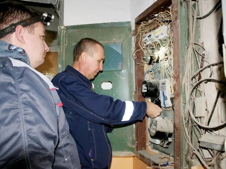 Астраханская энергосбытовая компания предупредила о массовых отключениях за долги