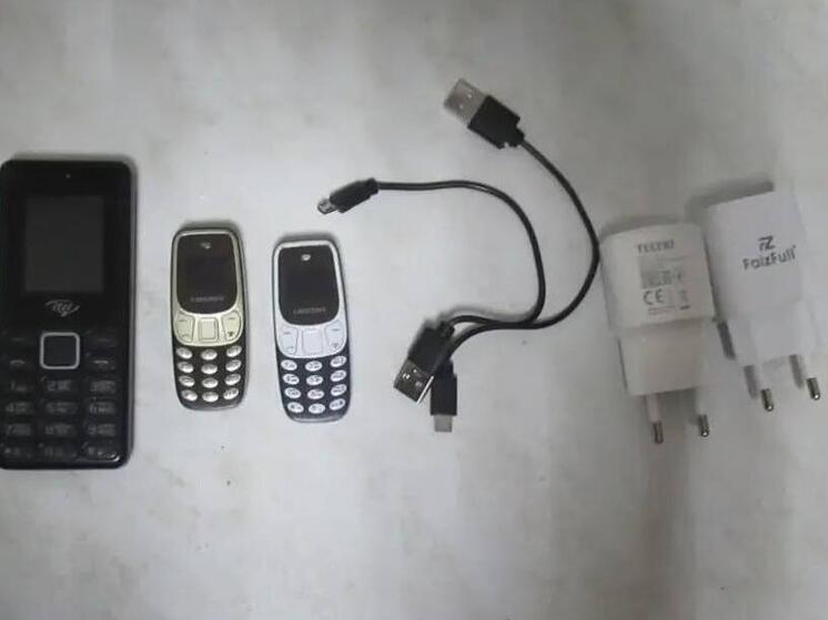 В Ряжский СИЗО пытались передать мобильные телефоны