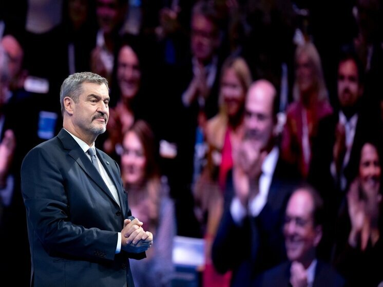 Германия — Зёдер переизбран, но градус понизился