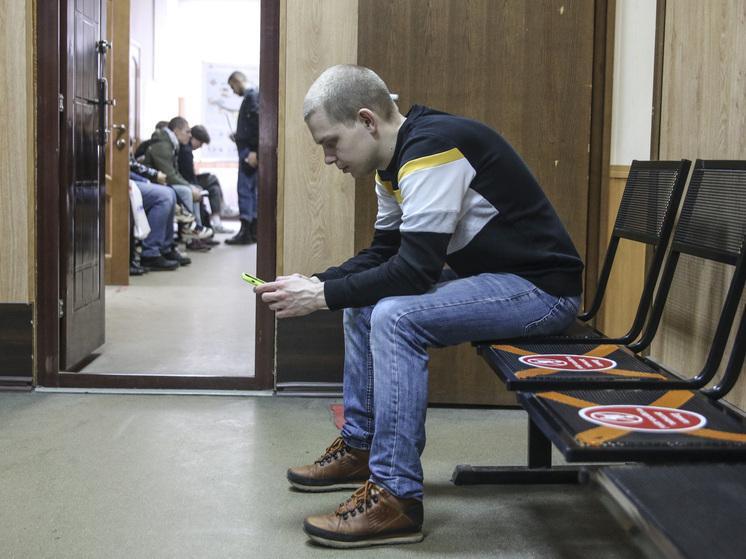 Штраф за несообщение в военкомат о переезде стал круглогодичным