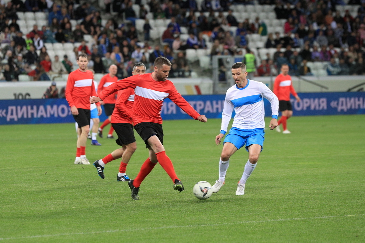 Болеющий раком футболист России обратился к болельщикам