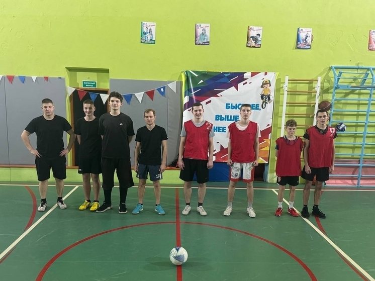 Товарищеская встреча по футзалу прошла в Серпухове