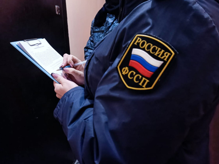 Приставы Сахалина проводят ночные рейды по злостным неплательщикам за коммуналку