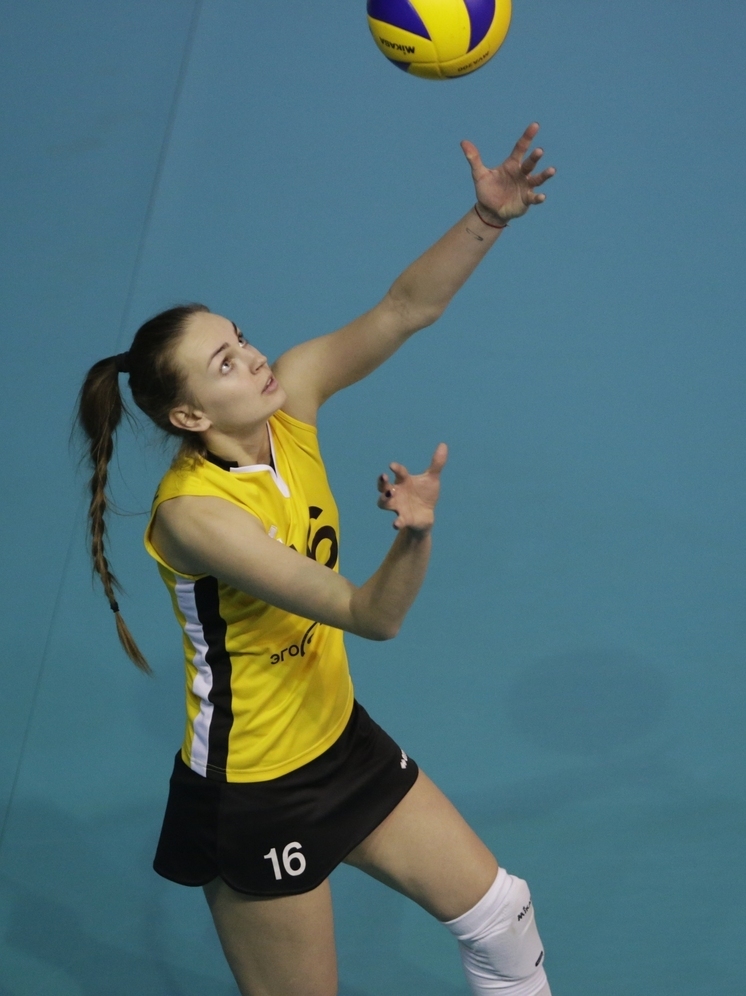 На Украине назвали страны, которые против возвращения РФ в волейбол: это Польша и Прибалтика