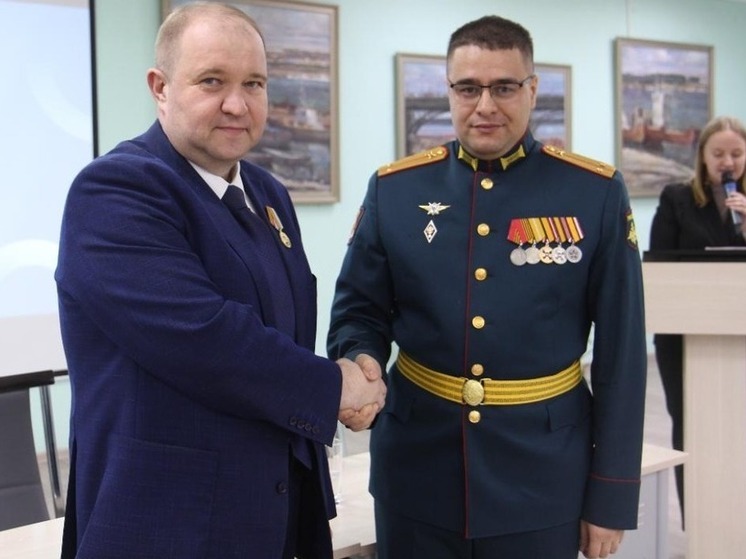 Директор новосибирской школы предложил углубить изучение истории ВОВ