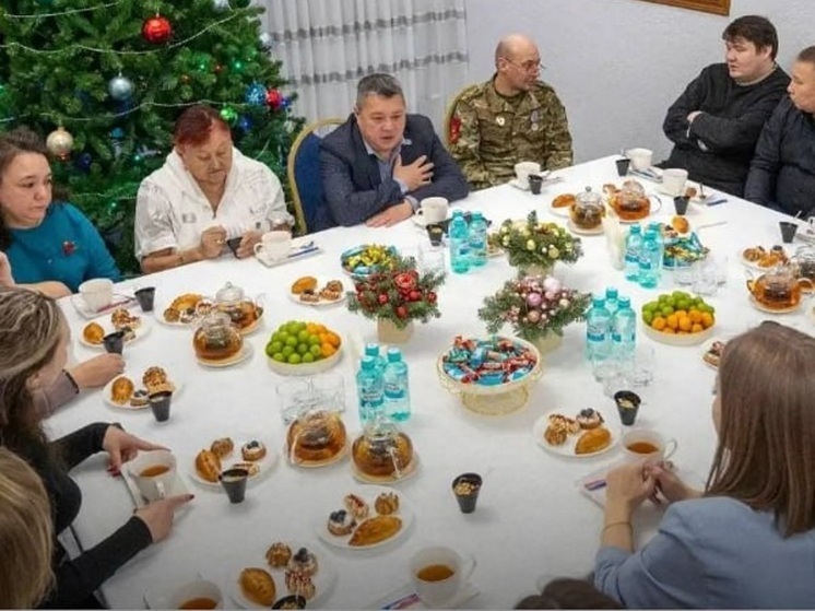 О помощи фронту поговорил спикер Заксобрания ЯНАО с бойцами СВО и их семьями