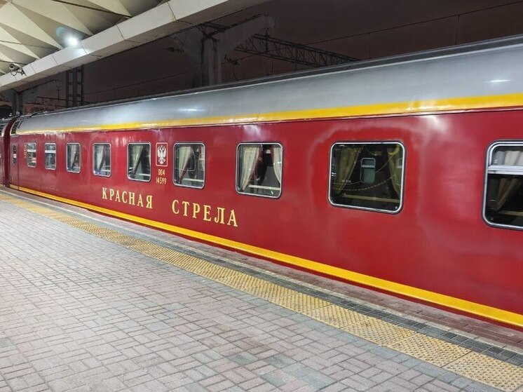 Обновлённая «Красная стрела» вернулась в Петербург