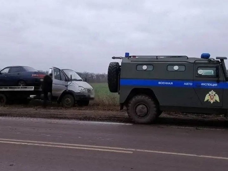 В Луганске росгвардейцы оказали помощь пострадавшему в ДТП водителю