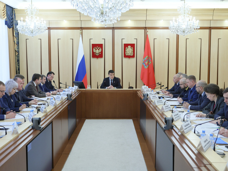 За 2025 год в Красноярском крае отремонтировали 267 км дорог и переселили из аварийного жилья 1090 человек