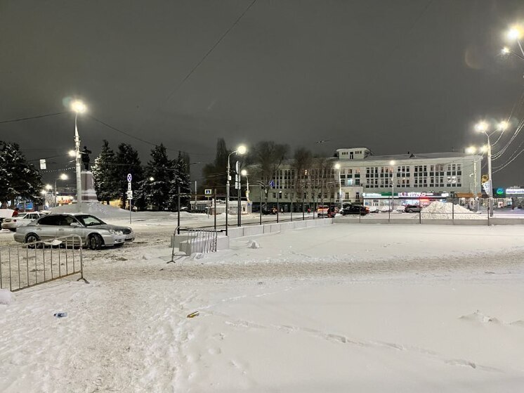 Власти Саратова ликвидировали аварийное общежитие на Привокзальной площади