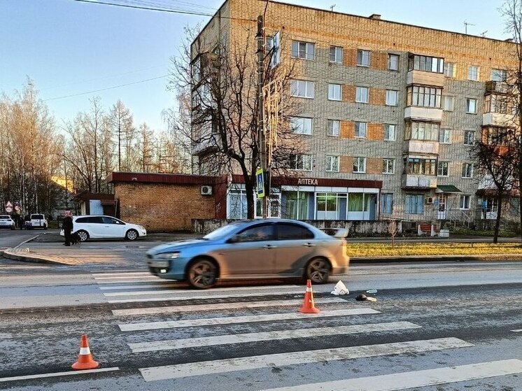 Псковичка после того, как ее сбили на нерегулируемом пешеходном переходе, попала в больницу