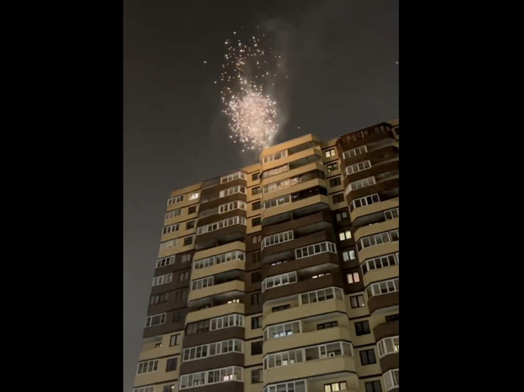 Архангельскому любителю фейерверков с балкона грозит крупный штраф