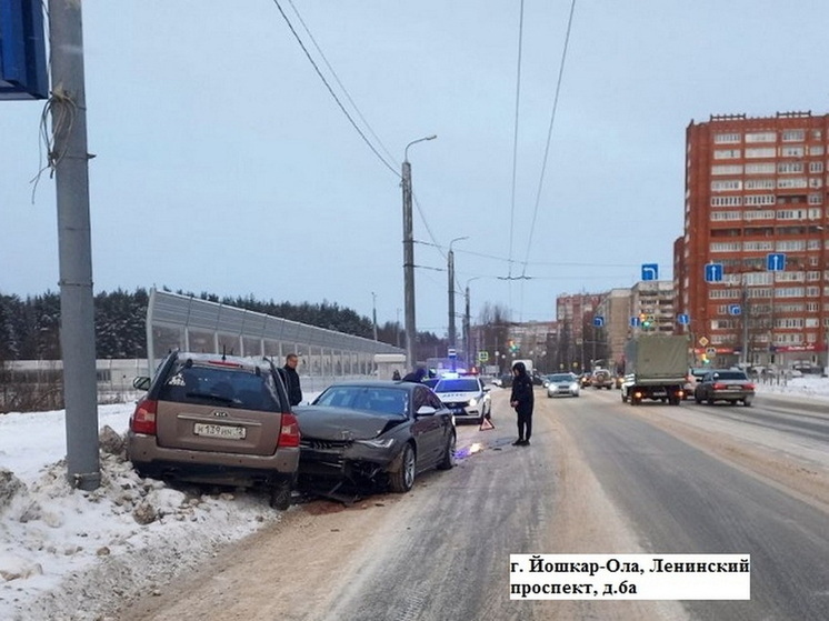 В двух ДТП на улицах Йошкар-Олы пострадали пассажиры
