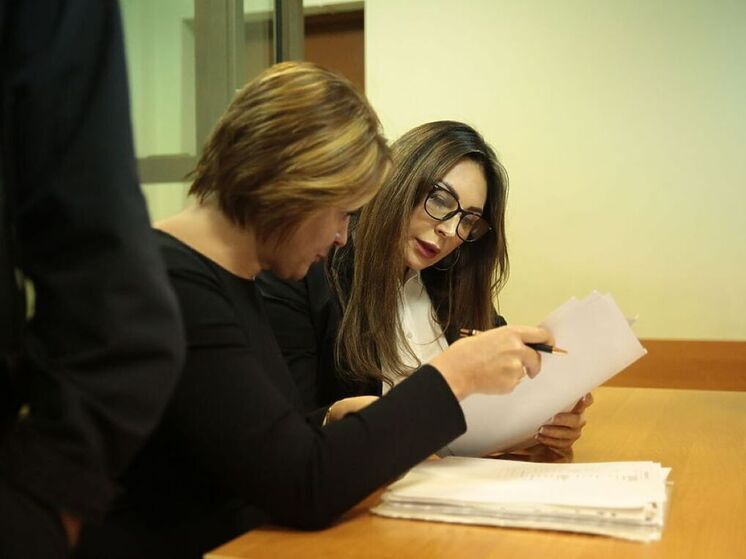 Суд оштрафовал актрису Наталью Бочкареву за дебош с соседкой