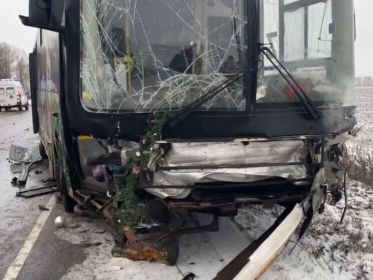 В ДТП в Курской области погиб водитель, трое человек получили ранения