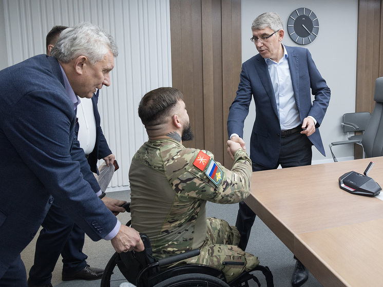 Дмитрий Миляев провел личный прием жителей Тульской области
